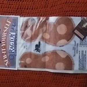 SEW IT YOUR SELF RAG TOYS. THE VELVETEEN RABBIT